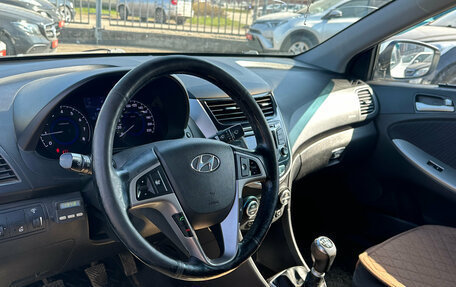 Hyundai Solaris II рестайлинг, 2014 год, 1 000 000 рублей, 5 фотография