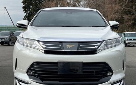 Toyota Harrier, 2020 год, 2 300 000 рублей, 2 фотография