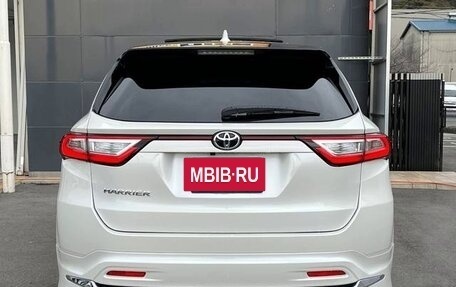 Toyota Harrier, 2020 год, 2 300 000 рублей, 5 фотография