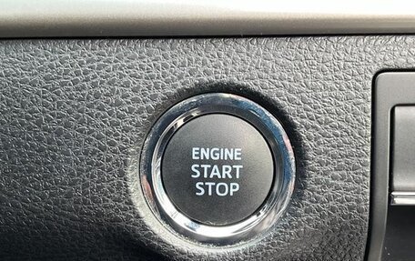 Toyota Harrier, 2020 год, 2 300 000 рублей, 21 фотография