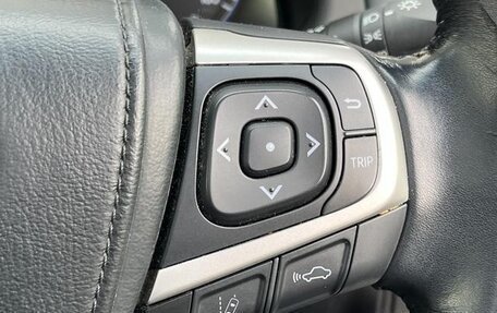 Toyota Harrier, 2020 год, 2 300 000 рублей, 16 фотография