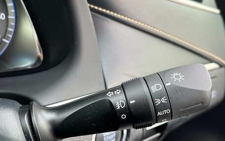 Toyota Harrier, 2020 год, 2 300 000 рублей, 18 фотография