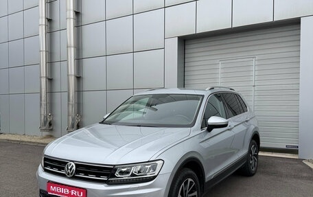 Volkswagen Tiguan II, 2018 год, 2 400 000 рублей, 1 фотография