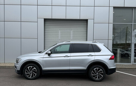 Volkswagen Tiguan II, 2018 год, 2 400 000 рублей, 2 фотография