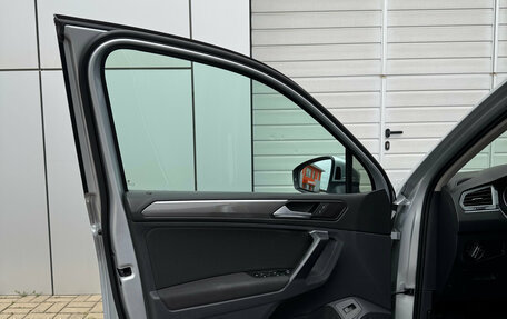 Volkswagen Tiguan II, 2018 год, 2 400 000 рублей, 9 фотография