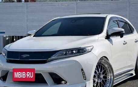 Toyota Harrier, 2020 год, 2 300 000 рублей, 2 фотография
