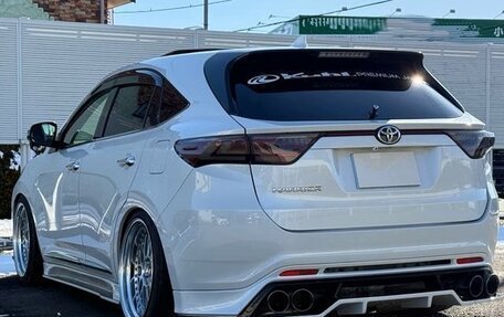 Toyota Harrier, 2020 год, 2 300 000 рублей, 6 фотография