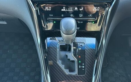 Toyota Harrier, 2020 год, 2 300 000 рублей, 17 фотография