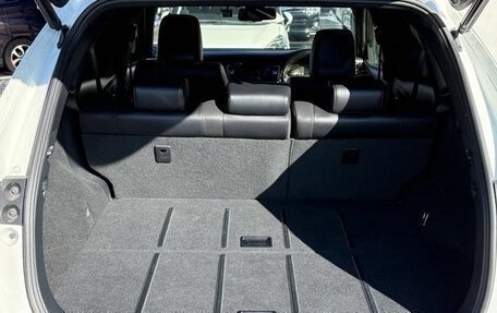 Toyota Harrier, 2020 год, 2 300 000 рублей, 29 фотография