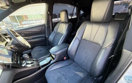 Toyota Harrier, 2020 год, 2 300 000 рублей, 30 фотография