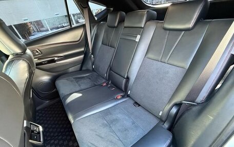 Toyota Harrier, 2020 год, 2 300 000 рублей, 31 фотография