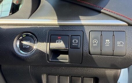 Toyota Harrier, 2020 год, 2 300 000 рублей, 23 фотография