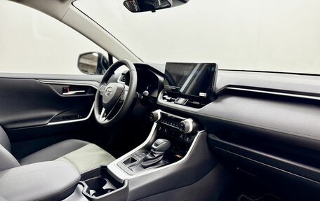 Toyota RAV4, 2025 год, 4 700 000 рублей, 12 фотография