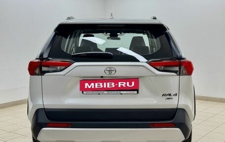 Toyota RAV4, 2025 год, 4 700 000 рублей, 5 фотография