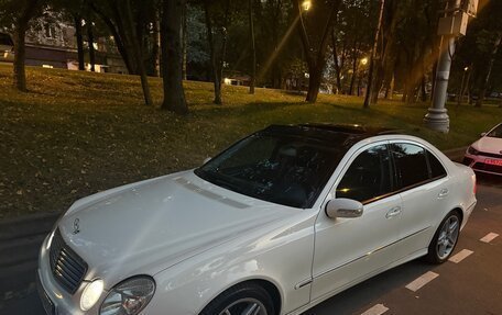 Mercedes-Benz E-Класс, 2004 год, 1 700 000 рублей, 11 фотография