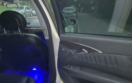 Mercedes-Benz E-Класс, 2004 год, 1 700 000 рублей, 8 фотография