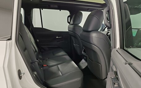 Lexus GX, 2026 год, 18 000 000 рублей, 25 фотография