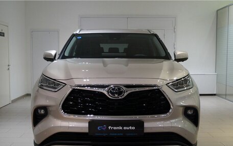 Toyota Highlander, 2025 год, 5 600 000 рублей, 2 фотография