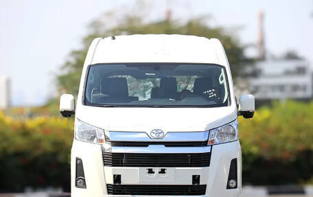 Toyota HiAce H300, 2026 год, 7 000 000 рублей, 3 фотография