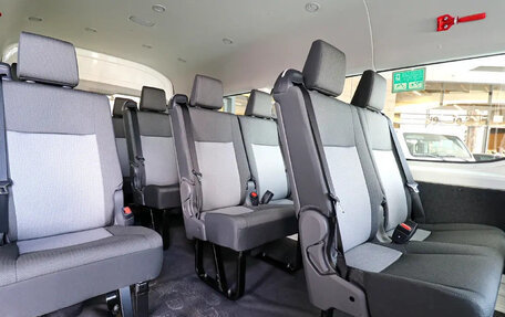 Toyota HiAce H300, 2026 год, 7 000 000 рублей, 11 фотография