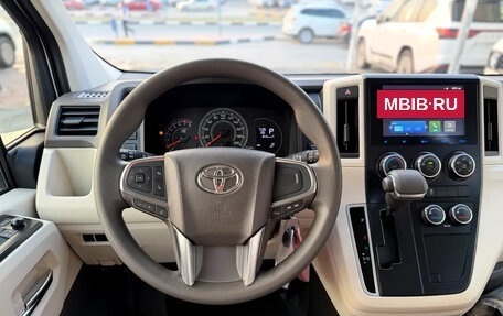 Toyota HiAce H300, 2026 год, 7 000 000 рублей, 8 фотография