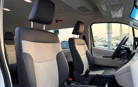 Toyota HiAce H300, 2026 год, 7 000 000 рублей, 12 фотография