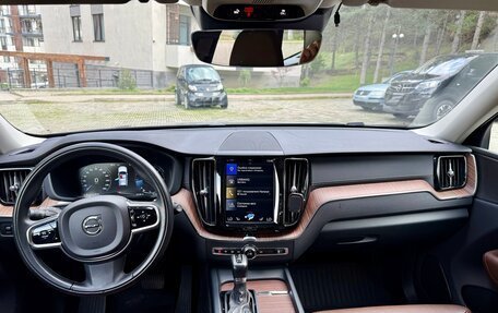 Volvo XC60 II, 2019 год, 4 600 000 рублей, 10 фотография