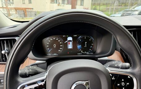 Volvo XC60 II, 2019 год, 4 600 000 рублей, 6 фотография