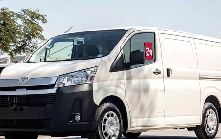Toyota HiAce H300, 2026 год, 6 300 000 рублей, 1 фотография