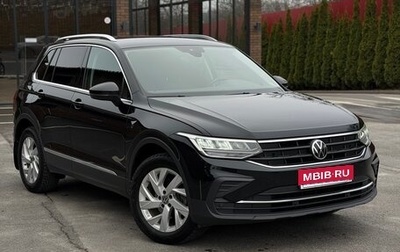 Volkswagen Tiguan II, 2021 год, 2 320 000 рублей, 1 фотография