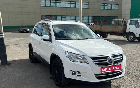 Volkswagen Tiguan I, 2011 год, 1 400 000 рублей, 1 фотография
