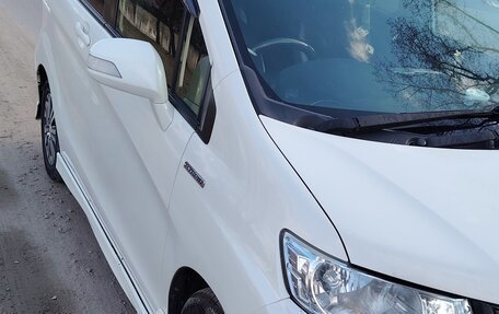 Honda Freed I, 2012 год, 1 124 000 рублей, 3 фотография