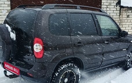 Chevrolet Niva I рестайлинг, 2011 год, 450 000 рублей, 3 фотография