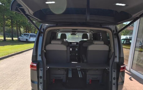 Volkswagen Multivan, 2023 год, 4 532 558 рублей, 8 фотография