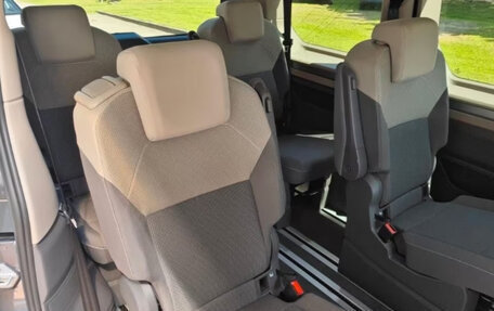 Volkswagen Multivan, 2023 год, 4 532 558 рублей, 12 фотография