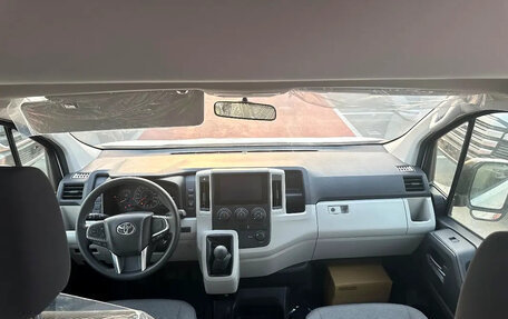 Toyota HiAce H300, 2026 год, 6 500 000 рублей, 13 фотография