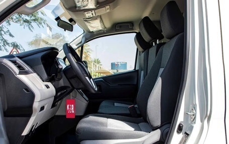 Toyota HiAce H300, 2026 год, 6 300 000 рублей, 10 фотография