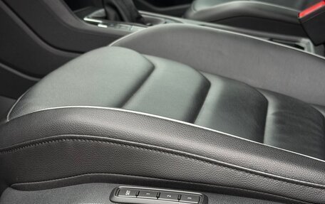 Volkswagen Tiguan II, 2021 год, 2 320 000 рублей, 14 фотография