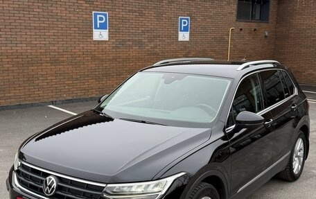 Volkswagen Tiguan II, 2021 год, 2 320 000 рублей, 11 фотография