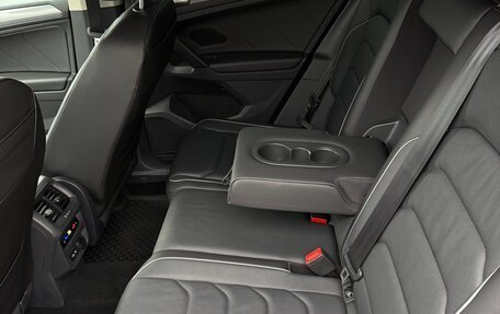 Volkswagen Tiguan II, 2021 год, 2 320 000 рублей, 20 фотография