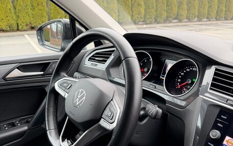 Volkswagen Tiguan II, 2021 год, 2 320 000 рублей, 33 фотография