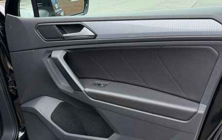 Volkswagen Tiguan II, 2021 год, 2 320 000 рублей, 30 фотография