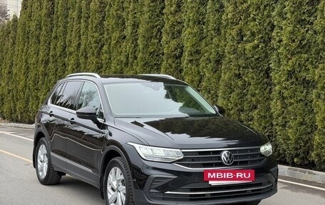 Volkswagen Tiguan II, 2021 год, 2 320 000 рублей, 37 фотография