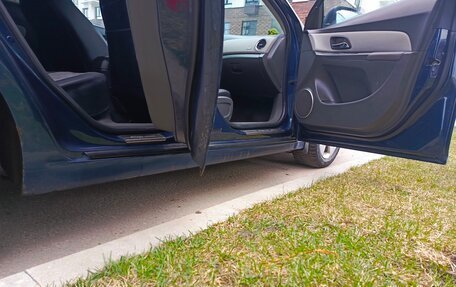 Chevrolet Cruze II, 2010 год, 550 000 рублей, 10 фотография