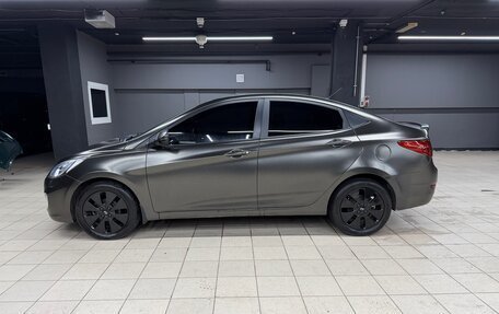 Hyundai Solaris II рестайлинг, 2011 год, 950 000 рублей, 3 фотография