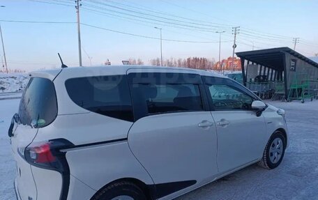 Toyota Sienta II, 2018 год, 1 570 000 рублей, 4 фотография