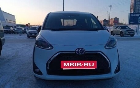 Toyota Sienta II, 2018 год, 1 570 000 рублей, 9 фотография