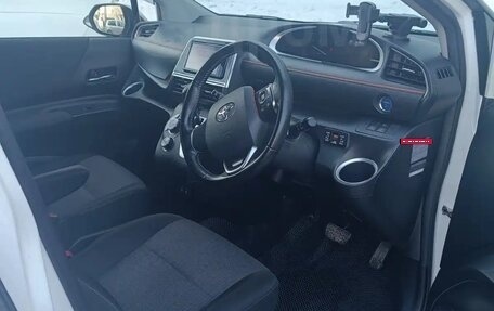 Toyota Sienta II, 2018 год, 1 570 000 рублей, 16 фотография