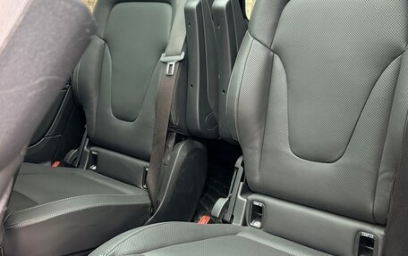 Mercedes-Benz V-Класс, 2022 год, 9 500 000 рублей, 13 фотография