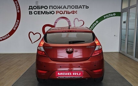 Hyundai Solaris II рестайлинг, 2012 год, 530 000 рублей, 5 фотография